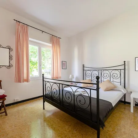 Monterosso Lejlighed